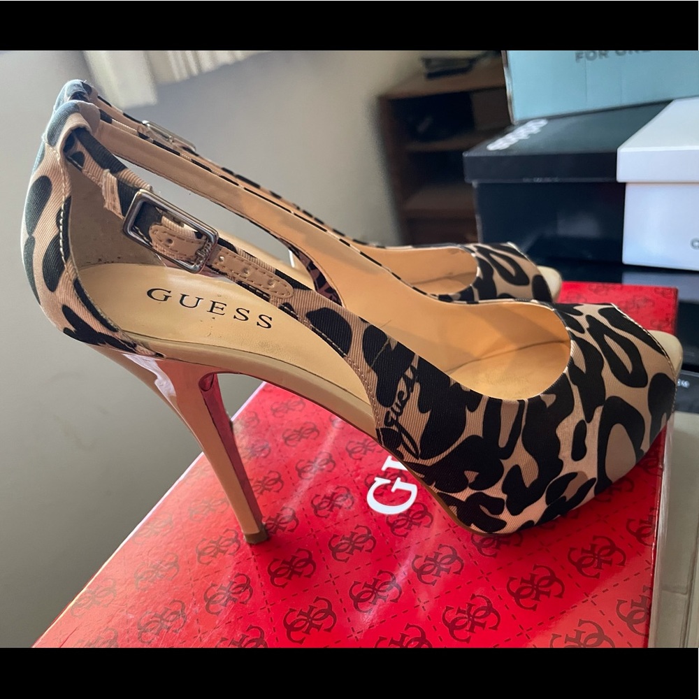 GUESS heels